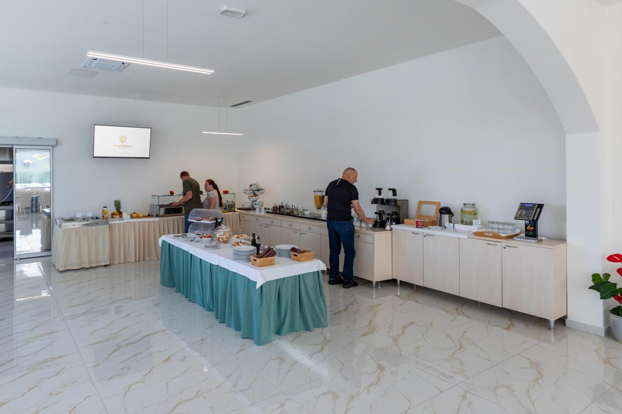 Hotel Emaus Novigrad Istria Kültér fotó