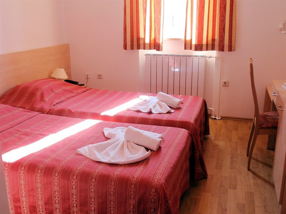 Hotel Emaus Novigrad Istria Kültér fotó